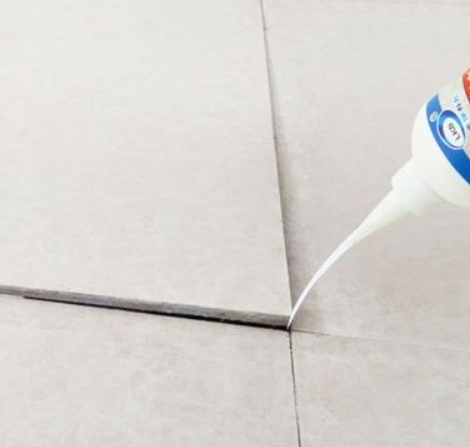 南昌市瓷砖空鼓维修公司分享卫生间瓷砖脱落的原因可能有以下几点